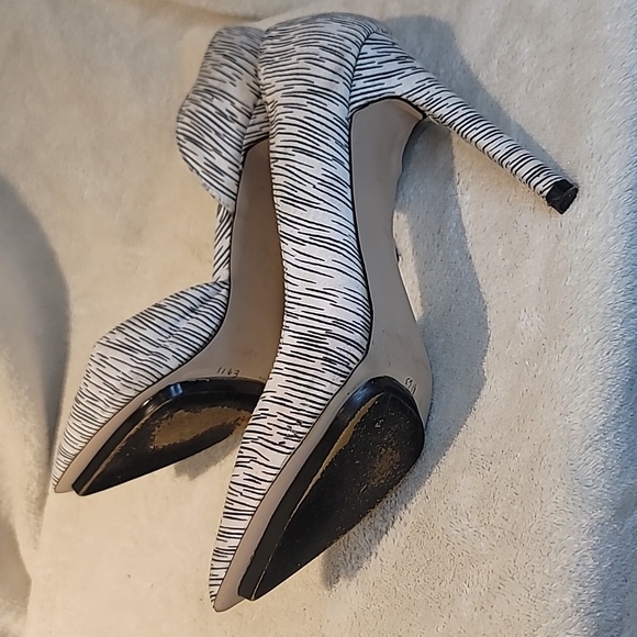 Just Fab platform Heels - Picture 3 of 5